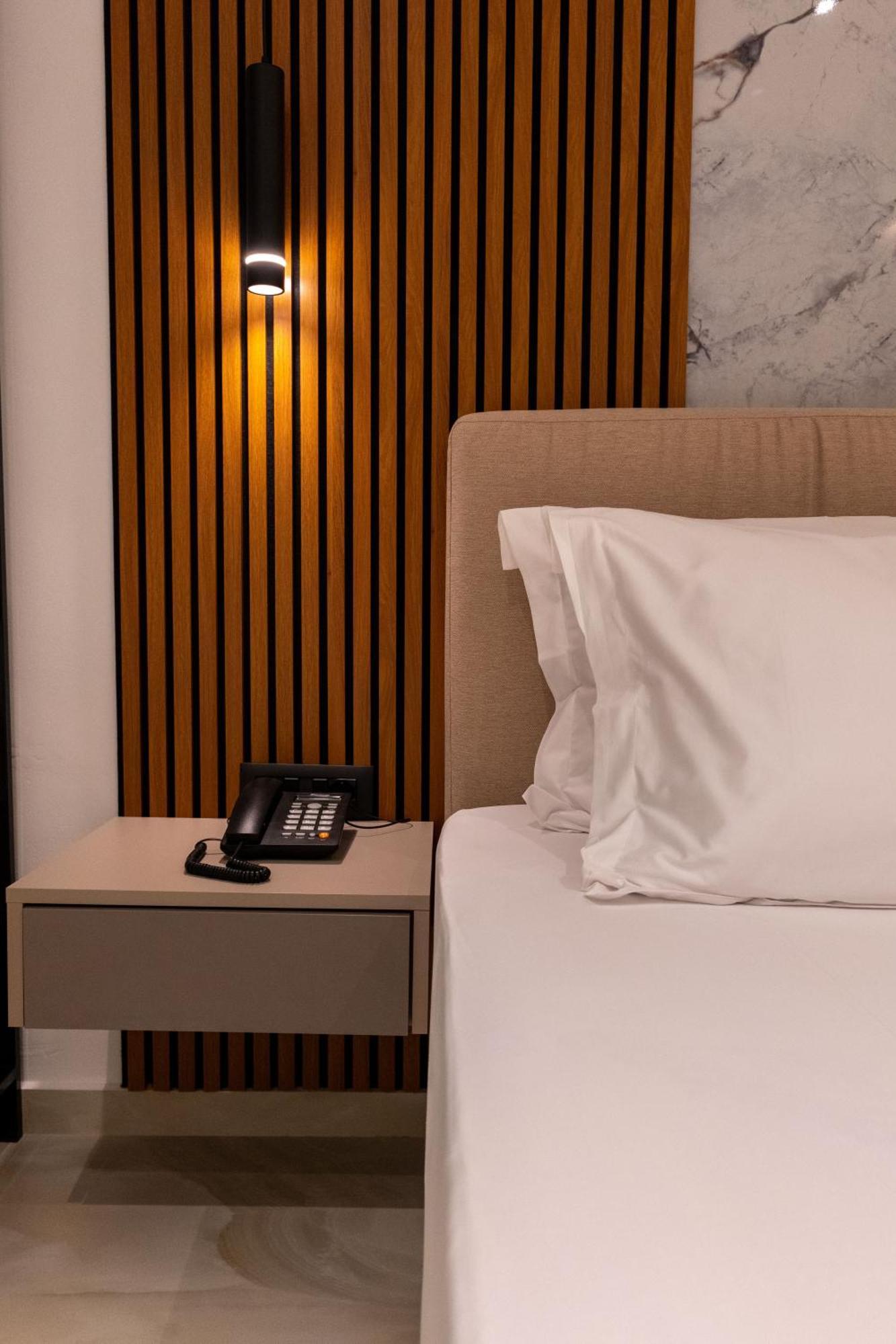 Litan Hotel Sarandë Eksteriør billede