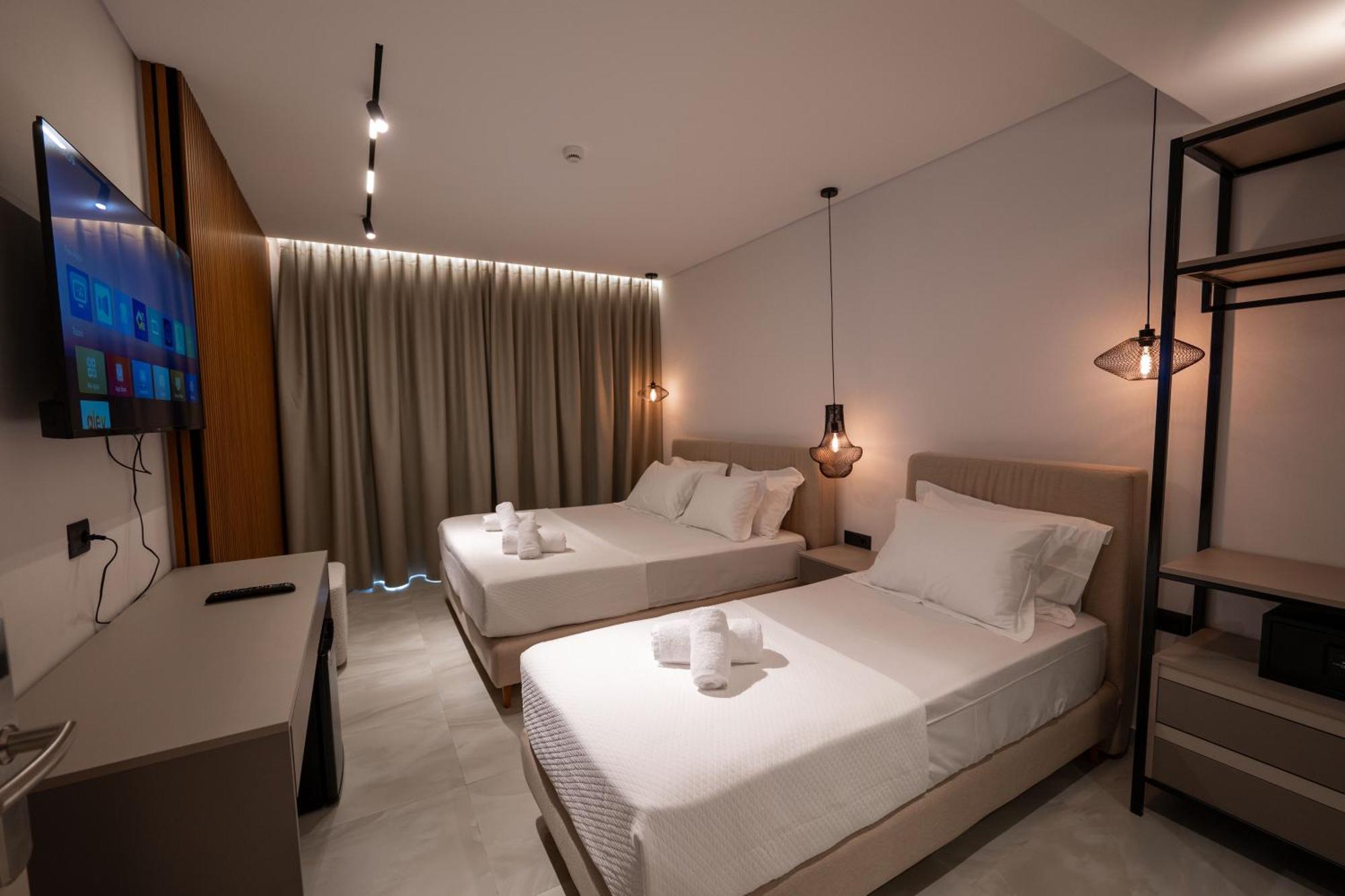 Litan Hotel Sarandë Eksteriør billede