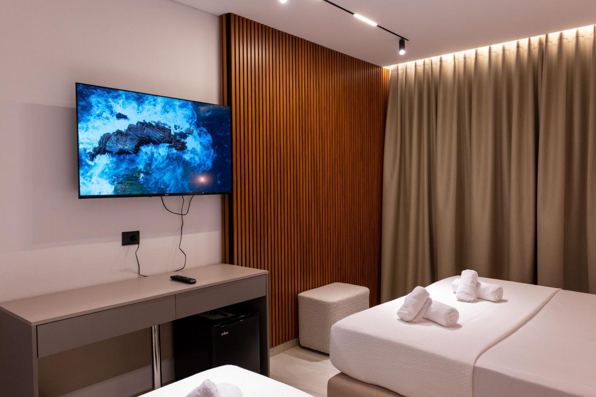 Litan Hotel Sarandë Eksteriør billede