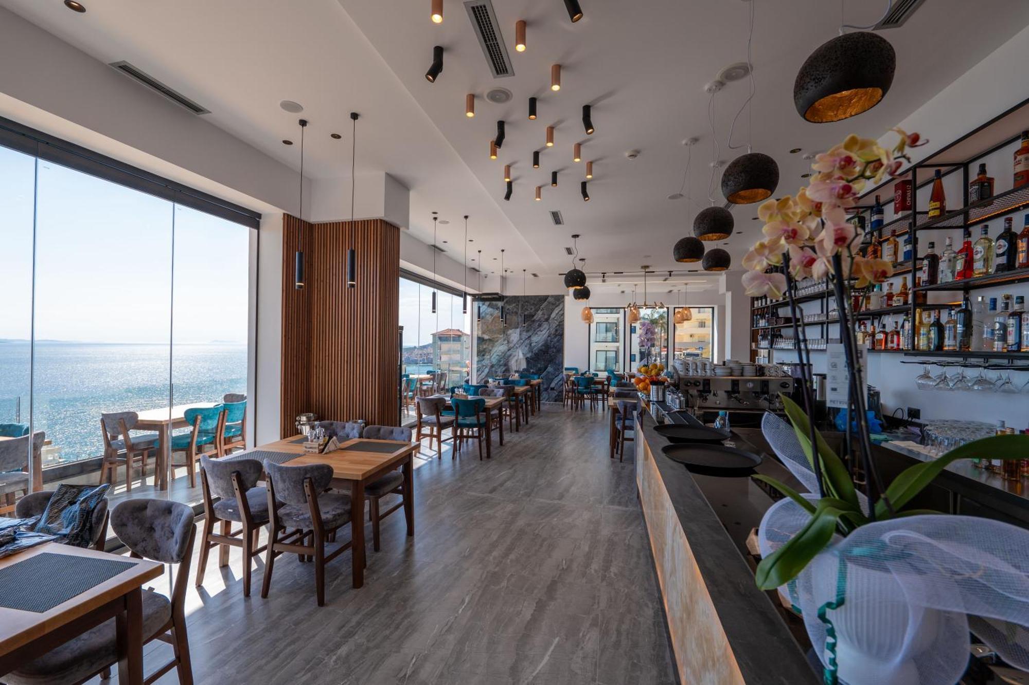 Litan Hotel Sarandë Eksteriør billede