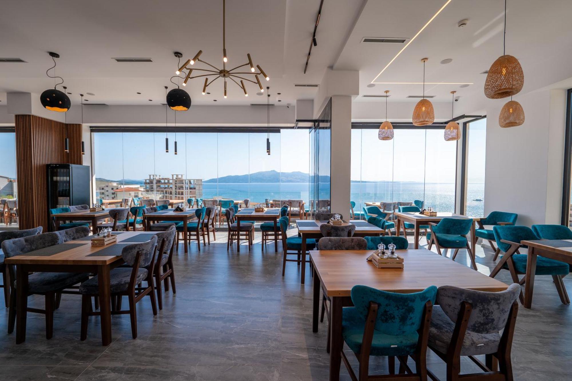 Litan Hotel Sarandë Eksteriør billede
