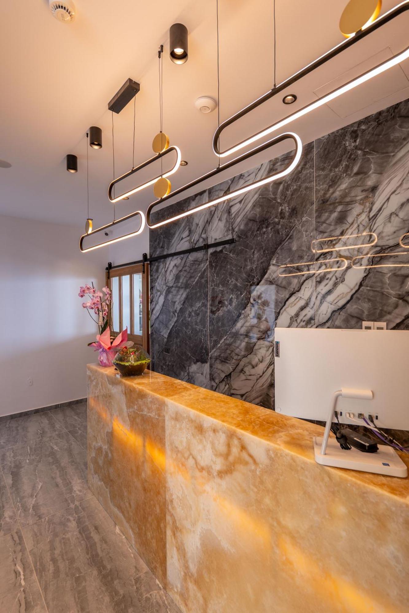 Litan Hotel Sarandë Eksteriør billede