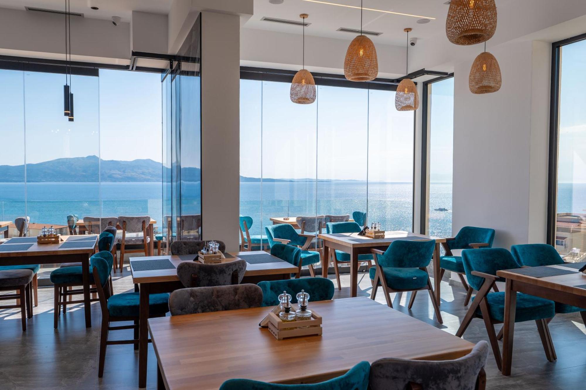 Litan Hotel Sarandë Eksteriør billede
